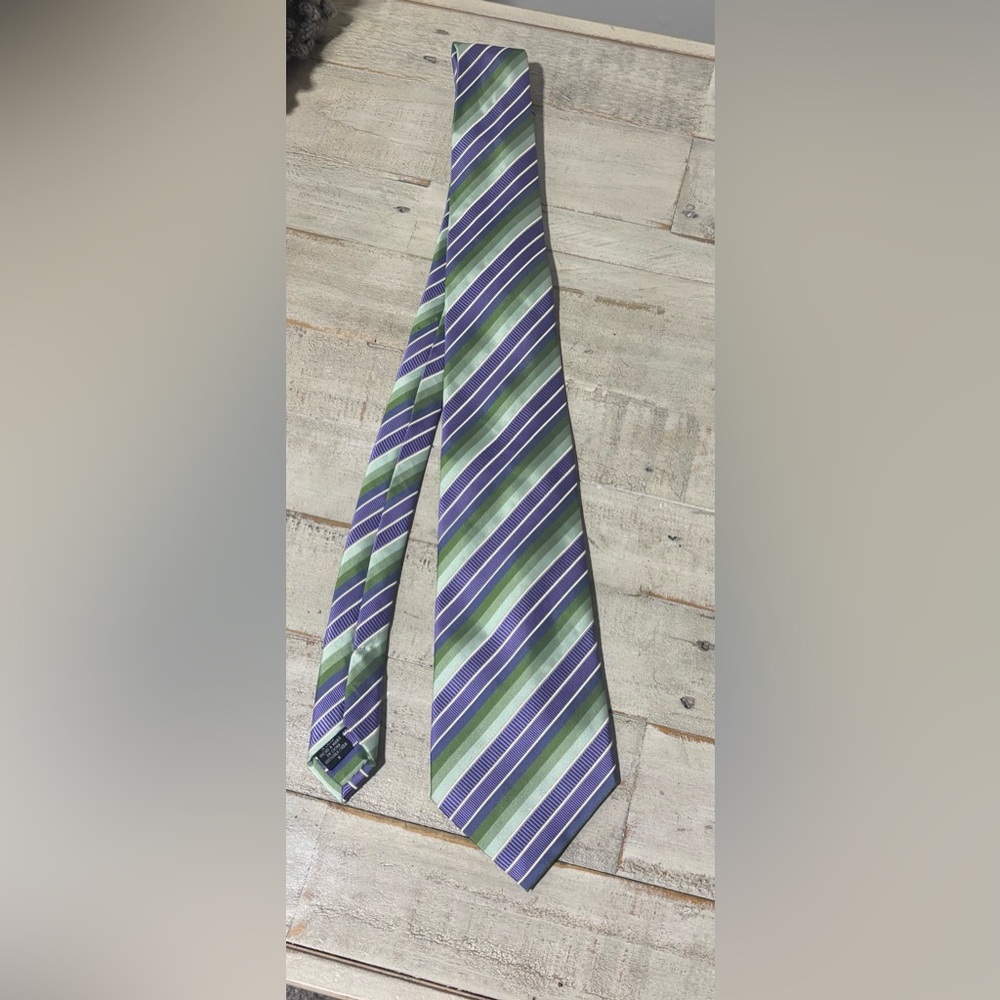 Geoffrey Beane New York Modern Tie